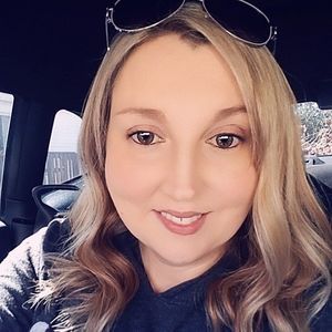 Meet your Posher, Pam